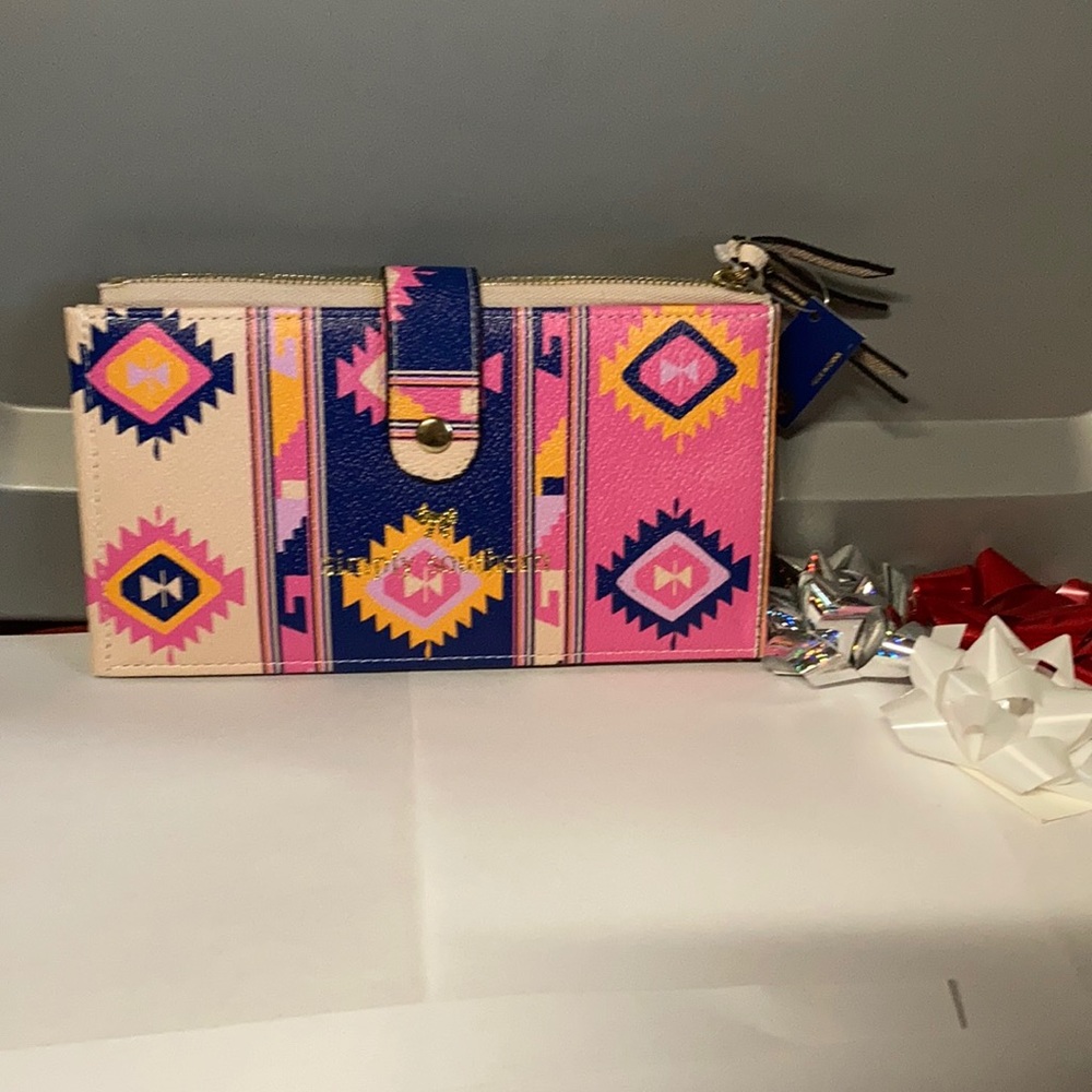 Very cute simply southern women’s wallet.